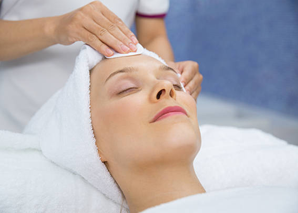 OXYCURA Facial